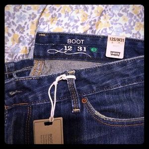 Levi's boot cut jeans , nwt size 31